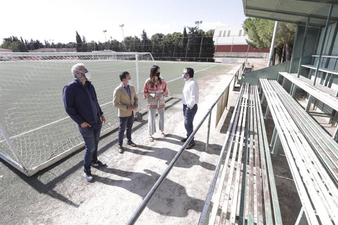 La asociación deportiva invertirá 1,8 millones para modernizar el equipamiento municipal y el Ayuntamiento aportará 437.000 euros al año
