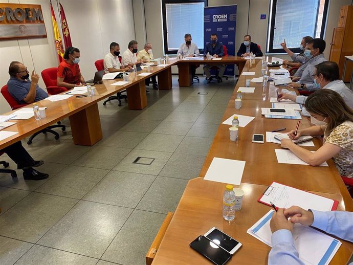 Imagen de la reunión de la Mesa del Agua