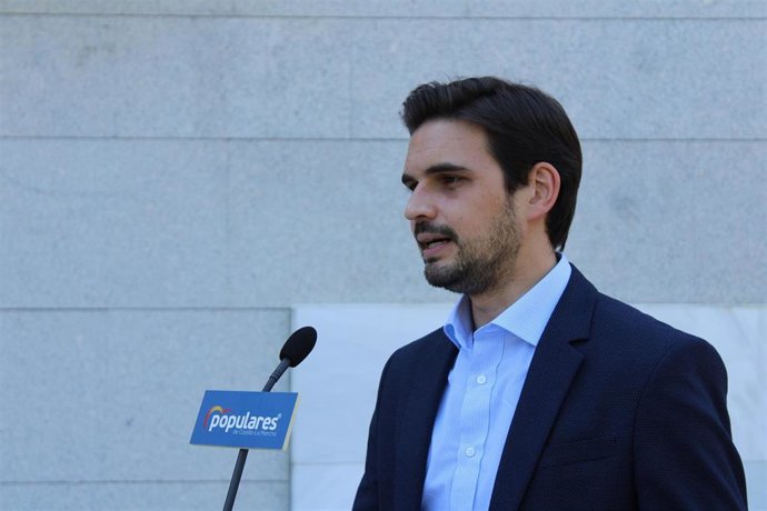 El vicesecretario de Comunicación del PP de Castilla-La Mancha, Santiago Serrano,