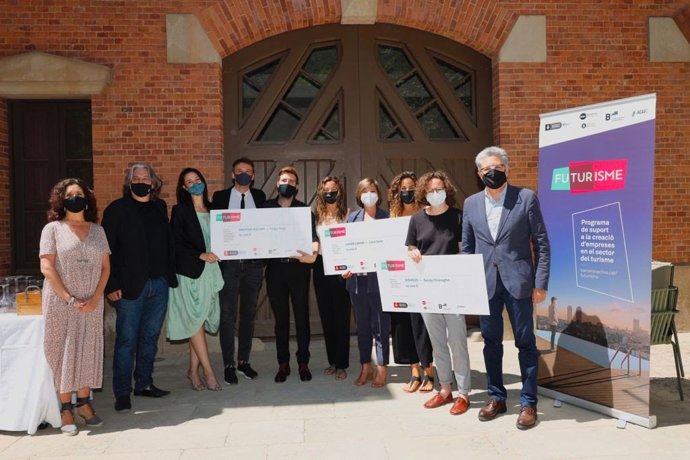 El Ayuntamiento de Barcelona ha librado este miércoles los premios FuTurisme a tres iniciativas de turismo sostenible