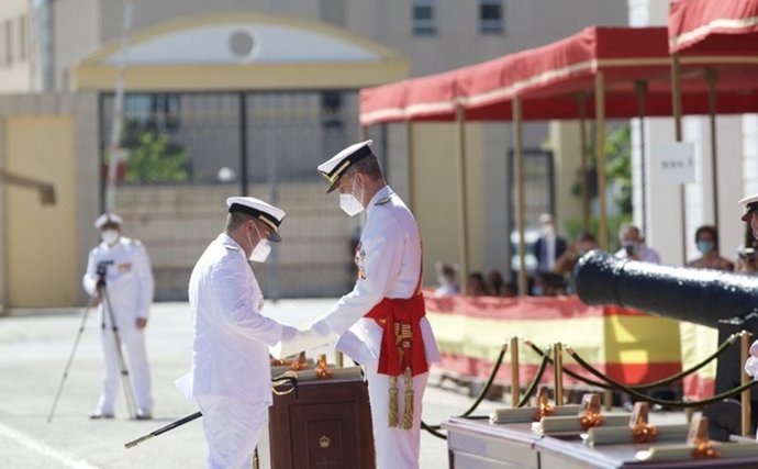 Entrega de los Reales Despachos de Empleo a los nuevos Suboficiales en San Fernando