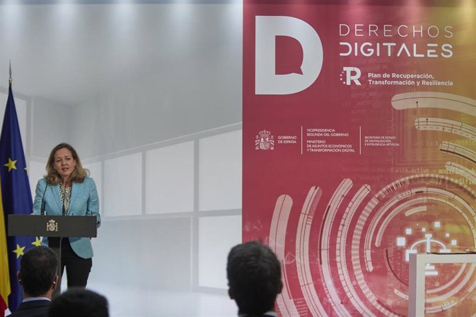 La vicepresidenta primera y ministra de Asuntos Económicos y Transformación Digital, Nadia Calviño, interviene en la presentación de la Carta de Derechos Digitales, en La Moncloa, a 14 de julio de 2021, en Madrid (España). 