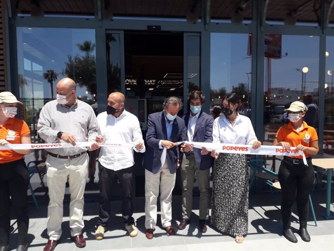 Inauguración del Restaurante Popeyes en Chiclana de la Frontera (Cádiz)