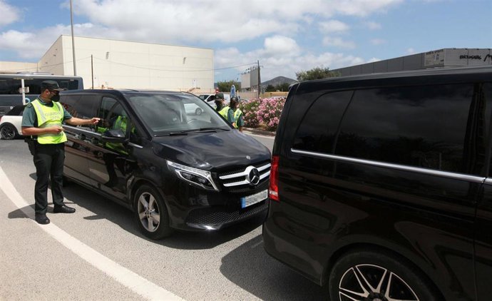 Dispositivo de la Guardia Civil contra el transporte ilegal.
