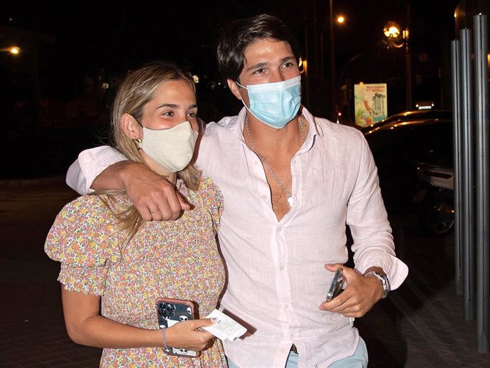 MARÍA POMBO Y PABLO CASTELLANO