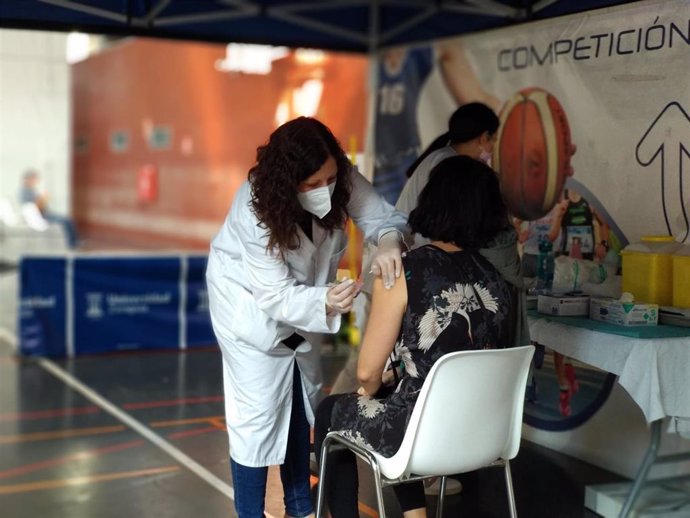 Cvirus.- La comunidad aragonesa distribuye esta semana 99.198 vacunas contra la COVID-19