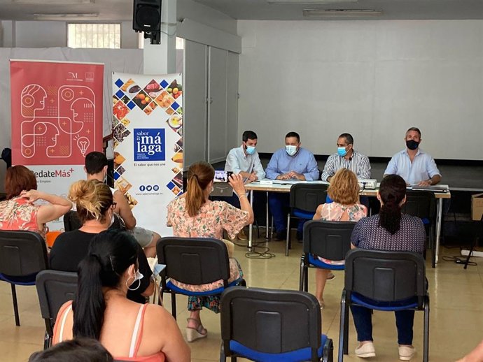 Álora inicia un curso de cocina malagueña para el empleo de colectivos vulnerables