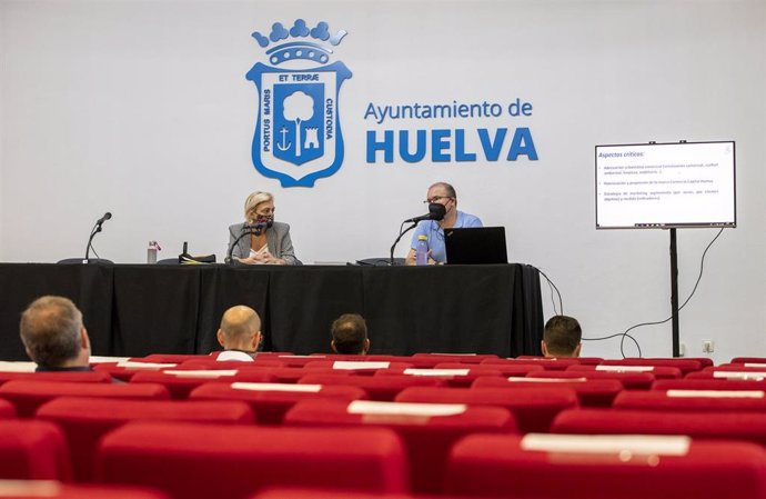 Mesa del Comercio del Ayuntamiento de Huelva.