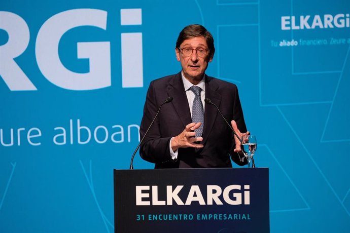 El presidente de CaixaBank, José Ignacio Goirigolzarri, en el Encuentro Empresarial Elkargi 2021