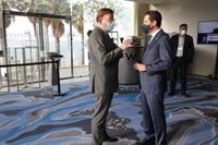 Bravo prepara con el consejero de Hacienda de Valencia la próxima cumbre Moreno-Puig sobre financiación autonómica