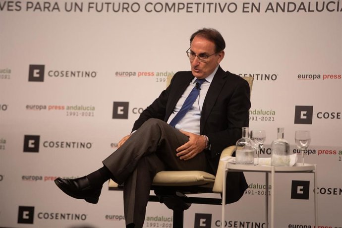 El presidente de la CEA, Javier González de Lara, en el foro sobre innovación sostenible de Europa Press y Grupo Cosentino 