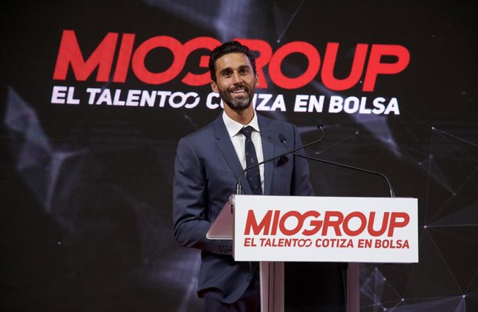 El exfutbolista del Real Madrid entre otros y socio de Miogroup, Álvaro Arbeloa, durante la salida a bolsa de MioGroup, que cotiza en BME Growth desde este jueves 15 de junio.
