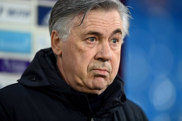 Archivo - FILED - 02 March 2021, United Kingdom, Leeds: Everton manager Carlo Ancelotti reacts on the touchline. Ancelotti expressed that he thinks the European Super League is a joke. Photo: Michael Regan/PA Wire/dpa
