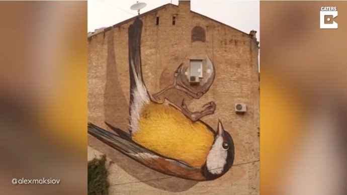 El artista ucraniano Alex Maksiov crea impresionantes murales en las calles y edificios de su ciudad