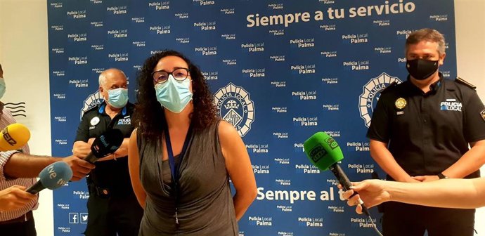 Policía Local y Nacional desarrollan en Palma el séptimo operativo contra el botellón tras el fin del toque de queda.