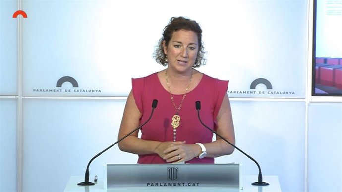 La portavoz del PSC-Units en el Parlament, Alícia Romero, en rueda de prensa.