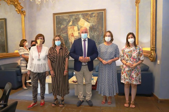 El presidente de la Diputación de Córdoba, Antonio Ruiz, tras la firma con el Consorcio Orquesta de Córdoba.