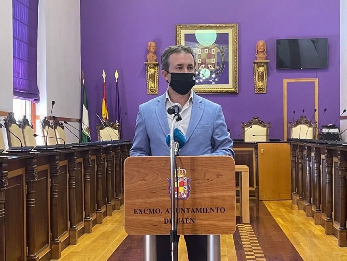 El alcalde de Jaén, Julio Millán, durante su comparecencia para valorar la sentencia de la Audiencia de Matinsreg