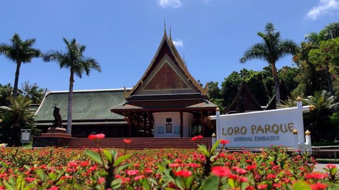 Loro Parque y Siam Park amplían su horario de lunes a domingo