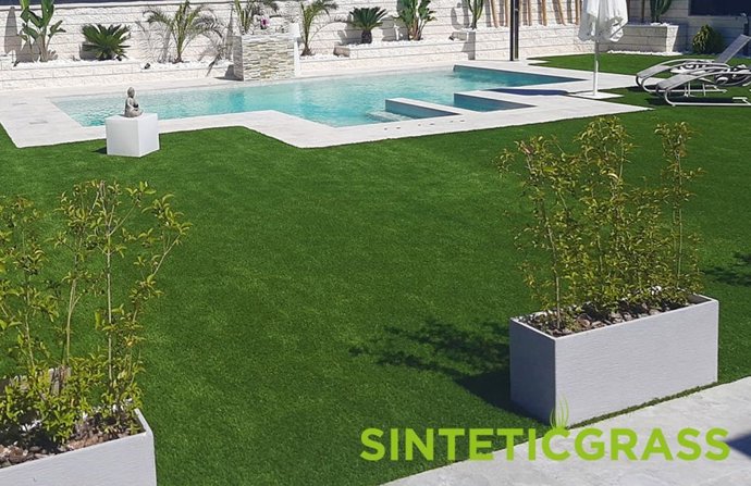 ¿Cómo elegir el césped artificial adecuado?, por Sinteticgrass.