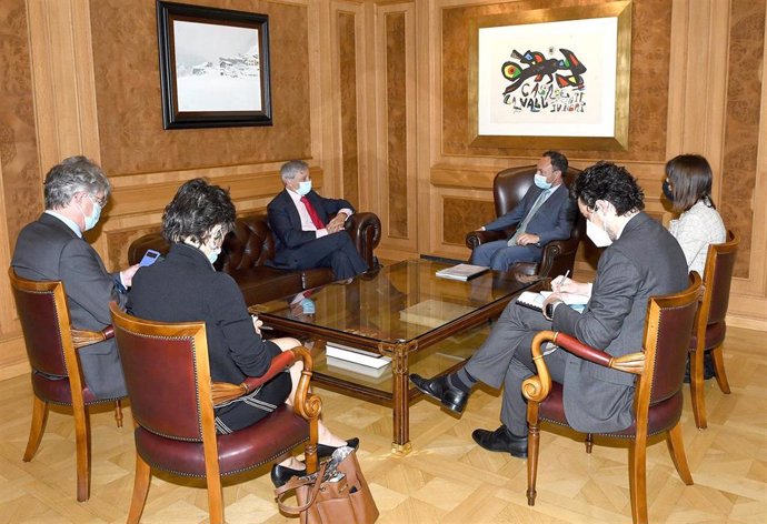 Reunión entre el jefe de Gobierno andorrano, Xavier Espot, y el prefecto francés, Étienne Guyot