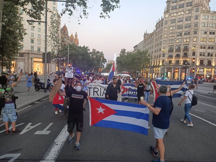 Manifestació a Barcelona en contra del Govern cub