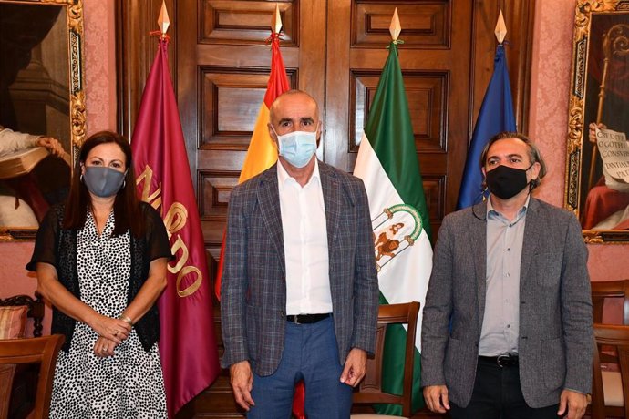 Firma del convenio entre el Ayuntamiento de Sevilla y el Colegio Oficial de Arquitectos de Sevilla