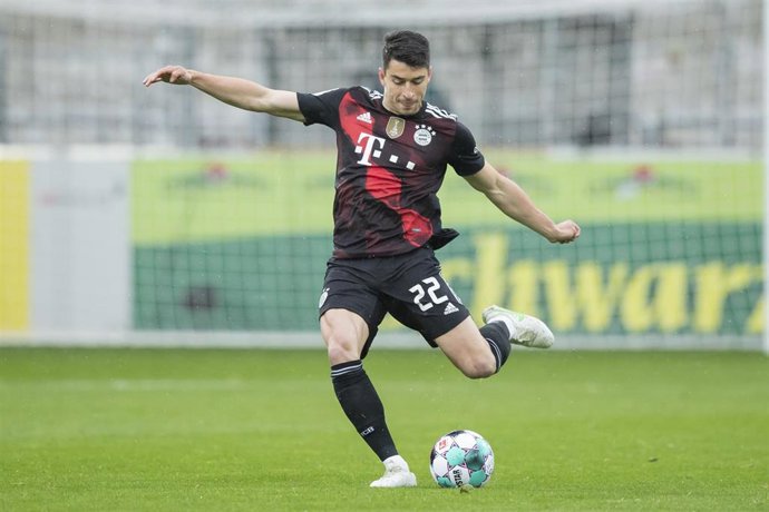 Archivo - Marc Roca con el Bayern Múnich