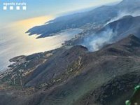 L'incendi de Llançà (Girona) provoca talls a quatre vies
