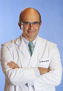 Archivo - Luis Chiva, director del departamento de Ginecología de la Clínica Universidad de Navarra y uno de los organizadores del Simposio