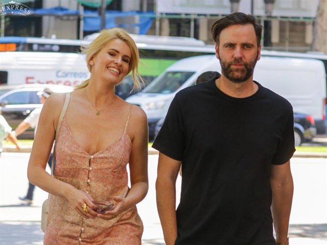 ADRIANA ABENIA Y SERGIO ABAD