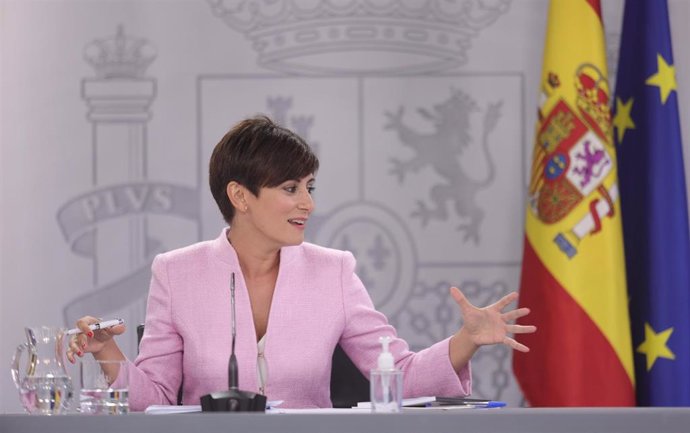 La ministra Portavoz y ministra de Política Territorial, Isabel Rodríguez, comparece en la rueda de prensa posterior al primer Consejo de Ministros tras la remodelación del Gobierno, a 13 de julio de 2021, en Madrid (España). Hoy se ha celebrado el prim