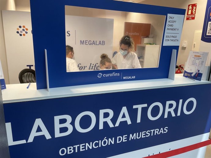 Laboratorio COVID en el aeropuerto de Gran Canaria.