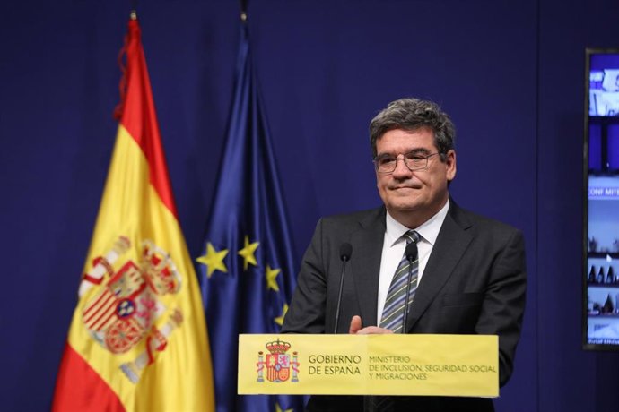 El ministro de Inclusión, Seguridad Social y Migraciones, José Luis Escrivá, interviene en una comparecencia para informar de los datos de paro registrado y de afiliación a la Seguridad Social del mes de junio, a 2 de julio de 2021, en el Ministerio de 