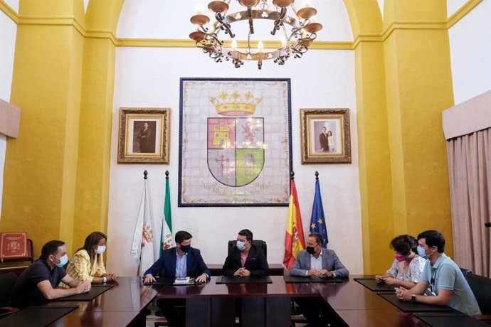 El vicepresidente de la Junta de Andalucía, Juan Marín, durante una visita a la Sierra Norte de Sevilla.