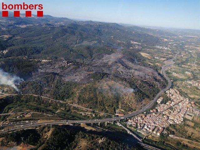 Arxiu - Incendi forestal a Castellví i Martorell 