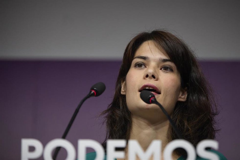 La portavoz de Podemos, Isa Serra, durante una rueda de prensa en la sede del partido, a 19 de julio de 2021, en Madrid (España). 