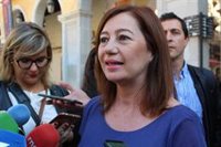 Armengol pide "concienciación" y recuerda que "en lugares con aglomeraciones hay que ir con mucho cuidado"