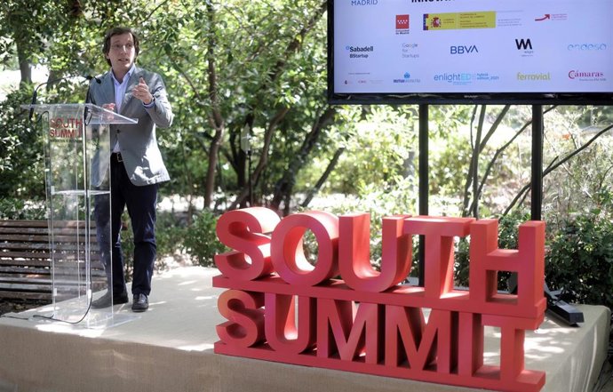 El alcalde de Madrid, José Luis Martínez-Almeida, interviene en la presentación de SOUTH SUMMIT 2021, a 12 de julio de 2021, en Madrid, (España). 