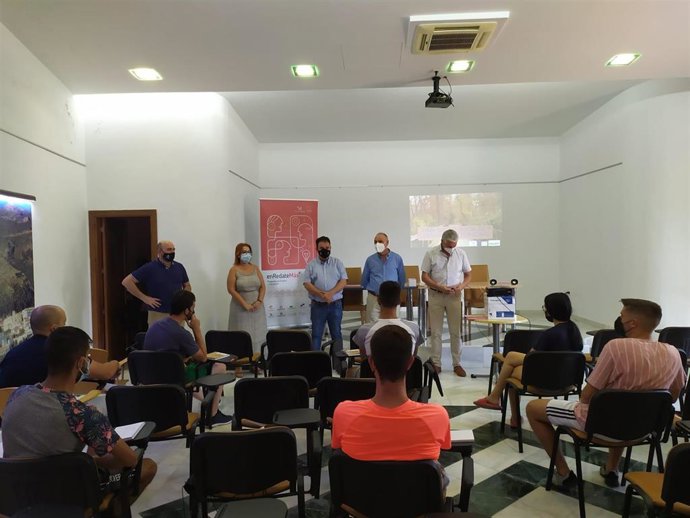 Comienzan cursos del programa enRédateMás para la formación de colectivos vulnerables en Casarabonela y Ardales
