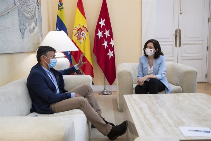 La presidenta de la Comunidad de Madrid, Isabel Díaz Ayuso, se reúne con el líder opositor de Venezuela Leopoldo López