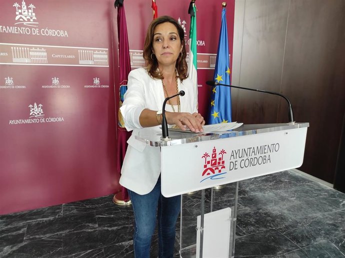 La portavoz del PSOE en el Ayuntamiento de Córdoba, Isabel Ambrosio.