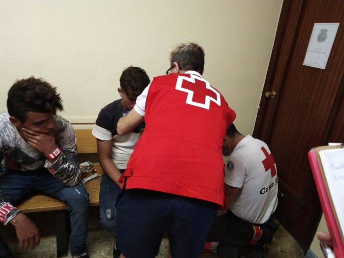 Archivo - Patera en Benidorm -archivo-