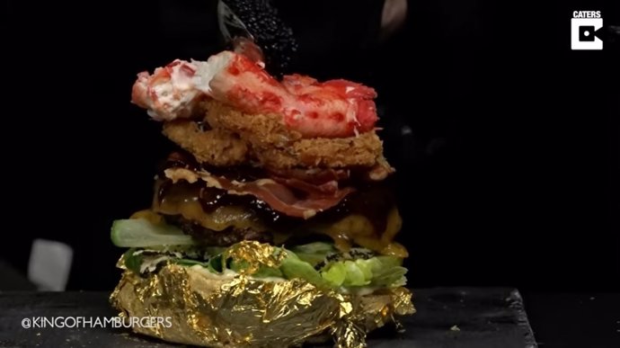 The Golden Boy, la "hamburguesa más cara del mundo" cuesta 4.000 libras y está condimentada con oro