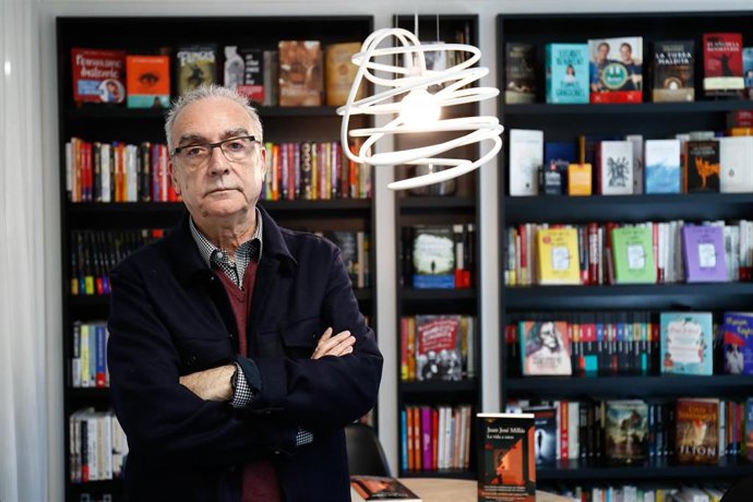 Archivo - El escritor Juan José Millás 