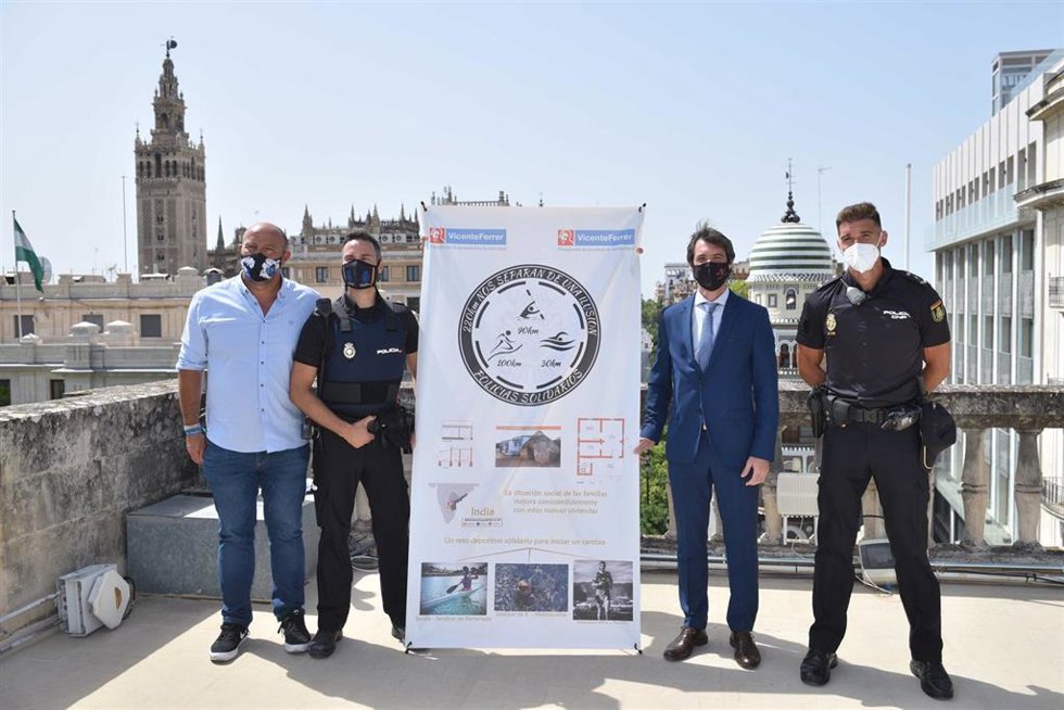 Presentación del proyecto '220 kilómetros nos separan de la ilusión'