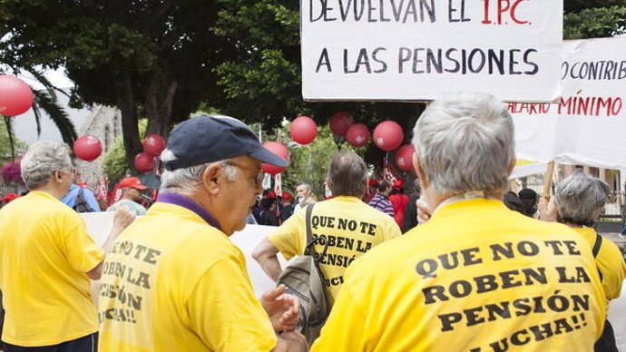 Foto de archivo de grupo de pensionistas en una de las manifestaciones del colectivo.