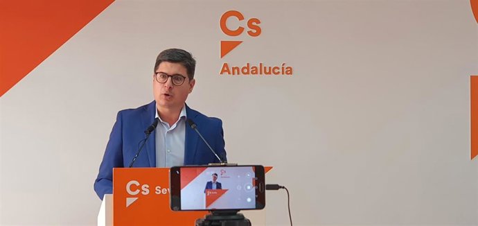 Álvaro Pimentel, en rueda de prensa.