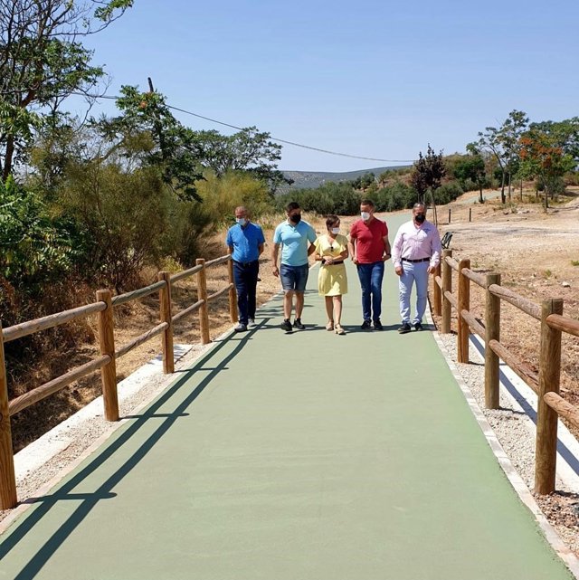 Visita al nuevo paseo peatonal de Huelma