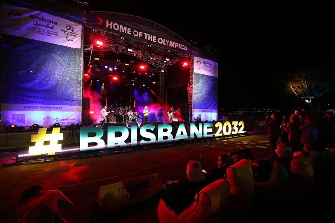 Scenes in Brisbane following a vote announcement by the International Olympic Committee (IOC) on Brisbane's successfull 2032 Summer Olympics bid, in Brisbane, Wednesday , July 21 , 2021. (AAP Image/Jason O'Brien) NO ARCHIVING